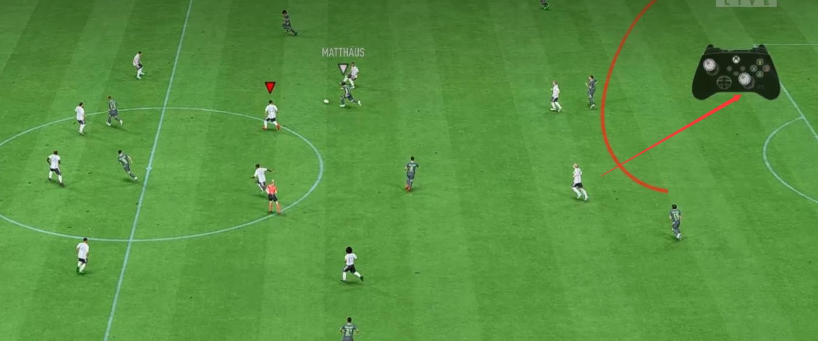 FIFA23右摇杆切换是球相对还是球员相对？